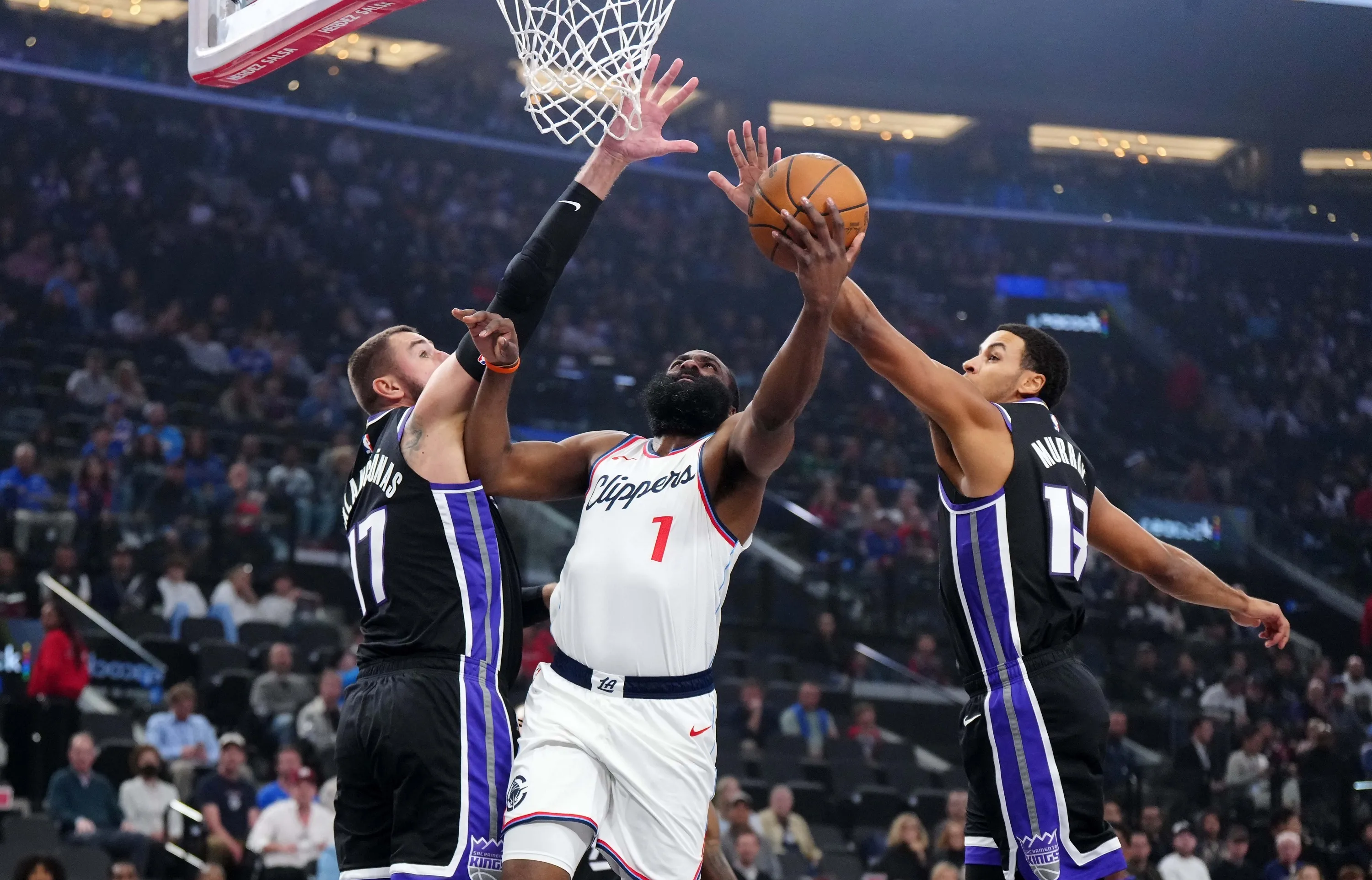 爱游戏平台-关于哈登重要时刻重返赛场，老鹰带队取胜！再创辉煌时刻的信息