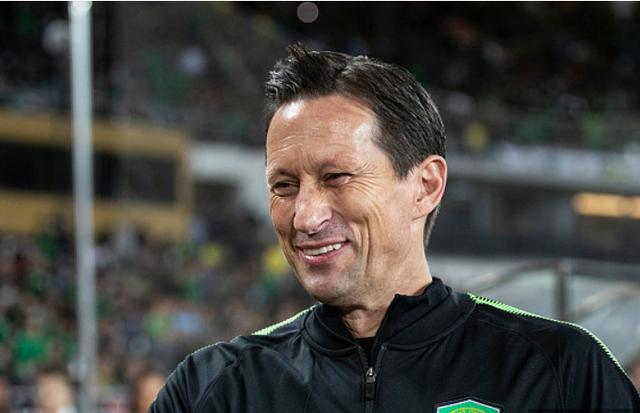 AYX SPORTS-包含洛杉矶湖人转会期调整名单；志在亚冠名次提升；悬念犹存；更衣室氛围转暖的词条