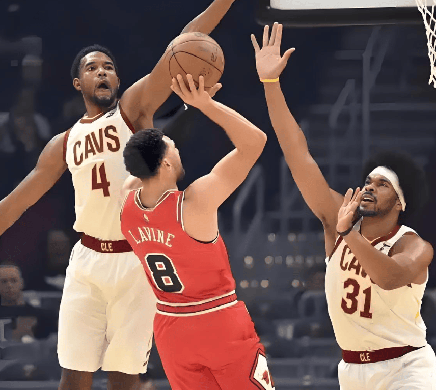 爱游戏平台-芝加哥公牛迎NBA季后赛关键赛，赛前外线爆发，引发热议，纪律约束更严格的简单介绍